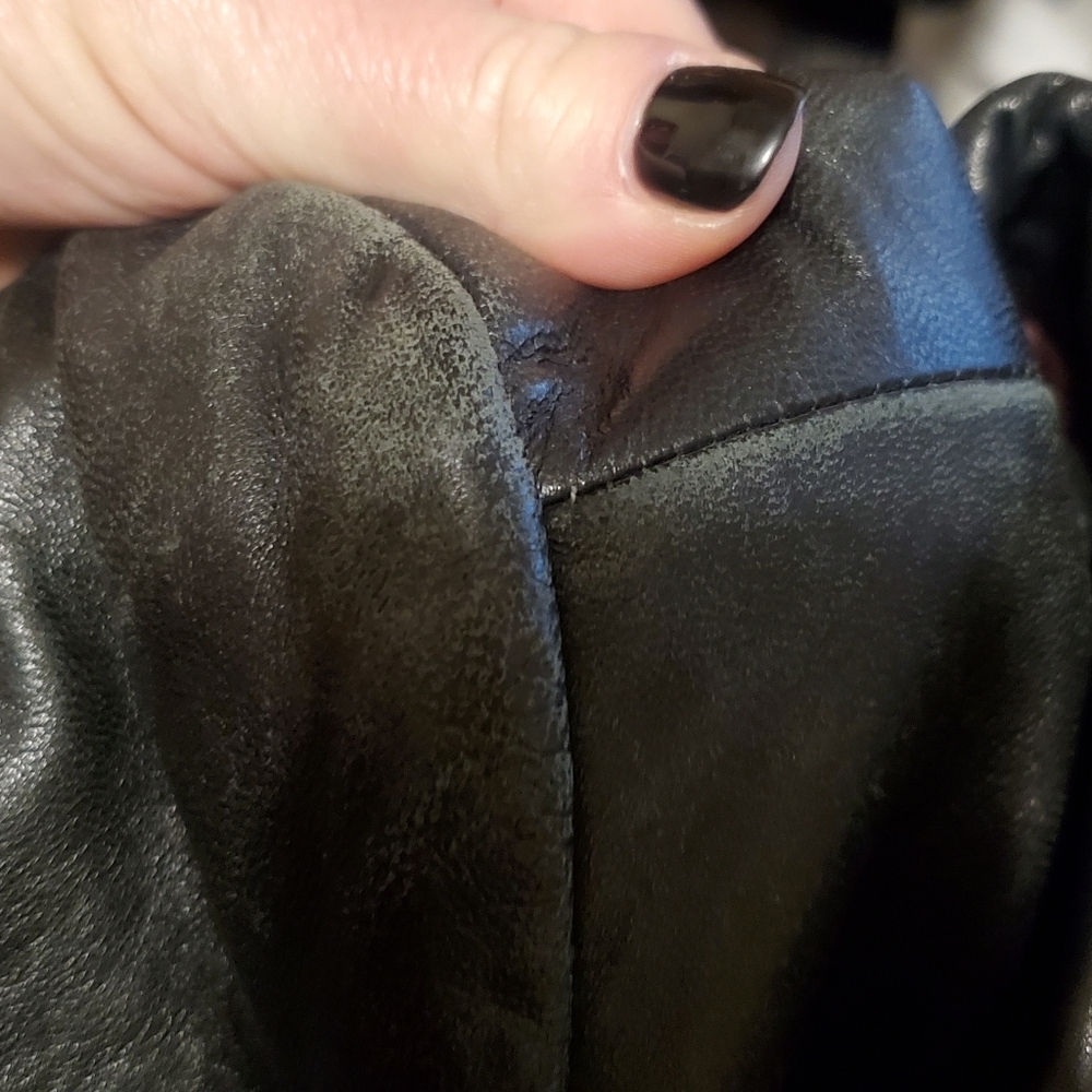 Adler Black Leather Zip-Front Women's Jacket - Picture 11 of 12